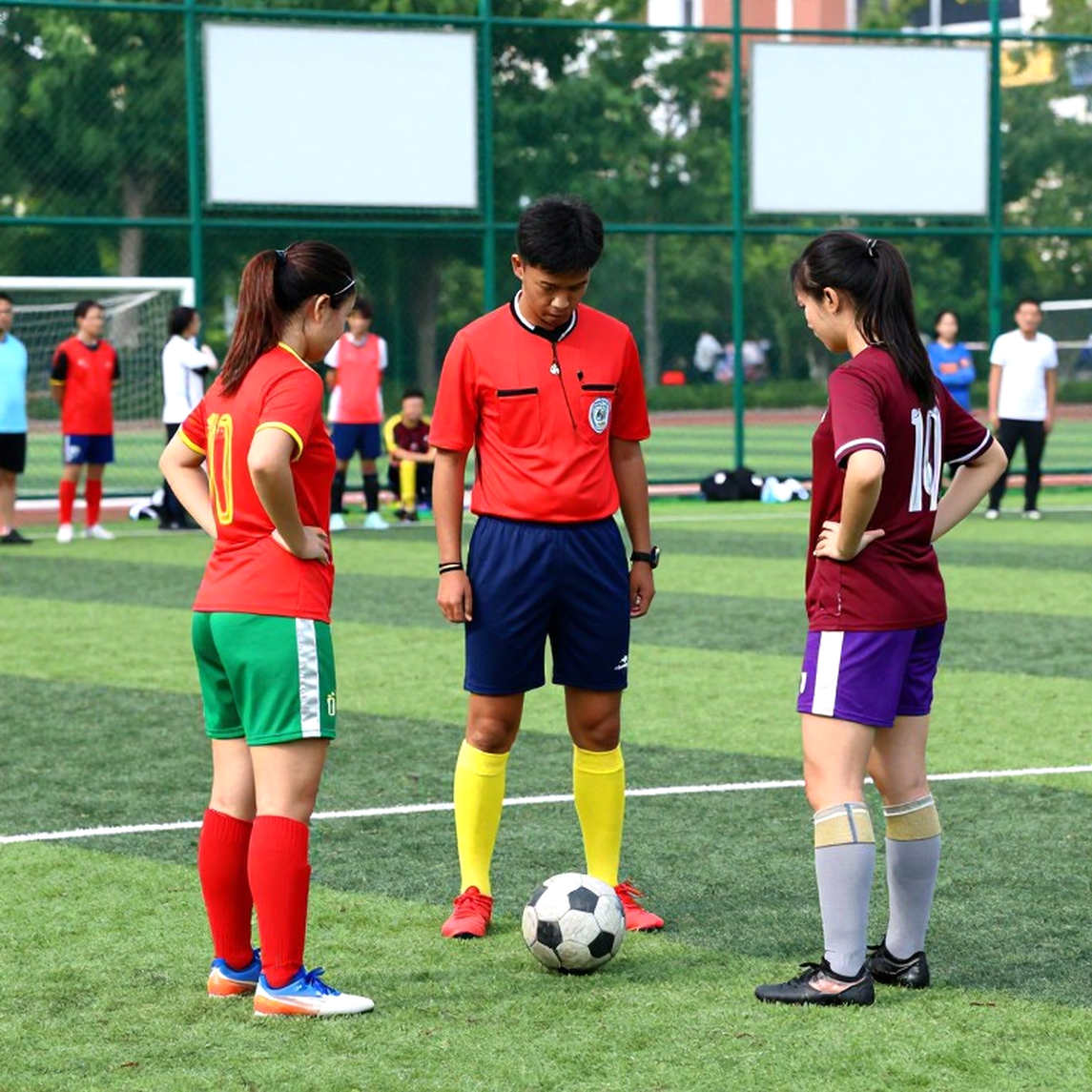 V.League và thị trường chuyển nhượng thiếu hồ sơ: điều gì xảy ra khi tin đồn chạy nhanh hơn hợp đồng